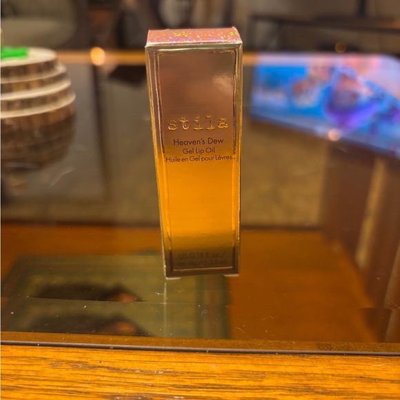 Stila Other - Stila Heaven's Dew Gel Lip Oil in Kitten Komet